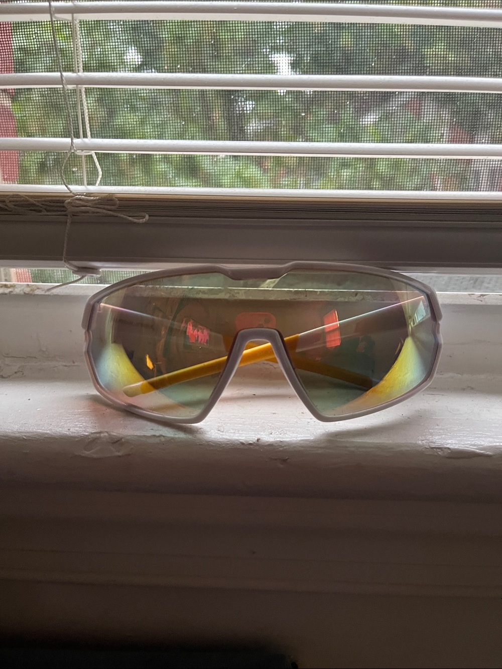 Rawlings White Protective Sunglasses 🕶️